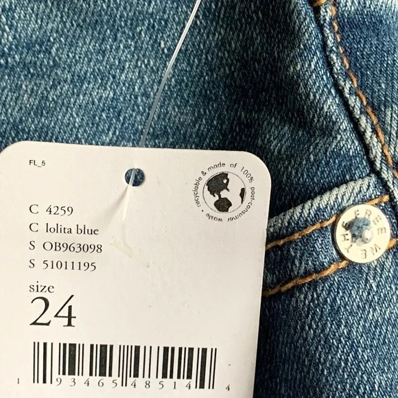 We The Free Free People Raw Hem Distressed Denim Shorts Size 24 NWT - Picture 8 of 11